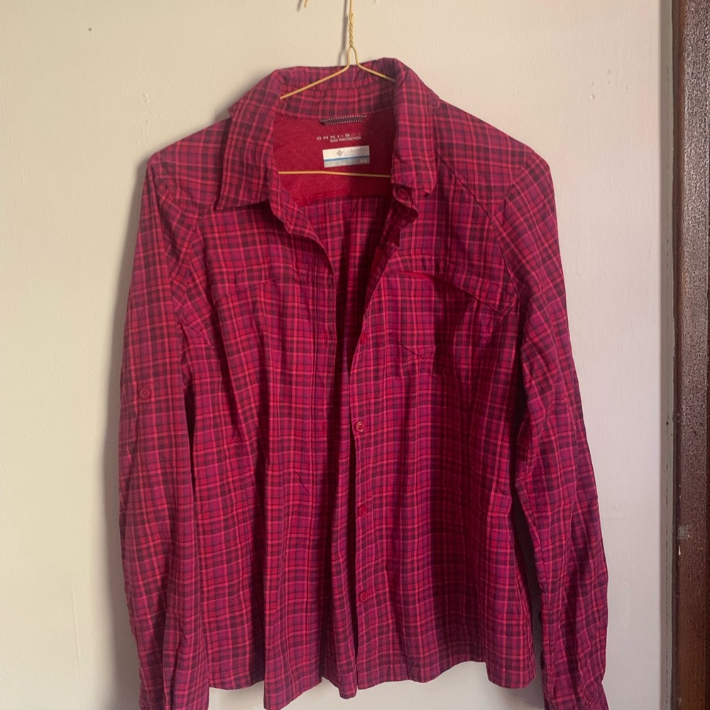 Columbia Pink Plaid Casual Button Down Shirt